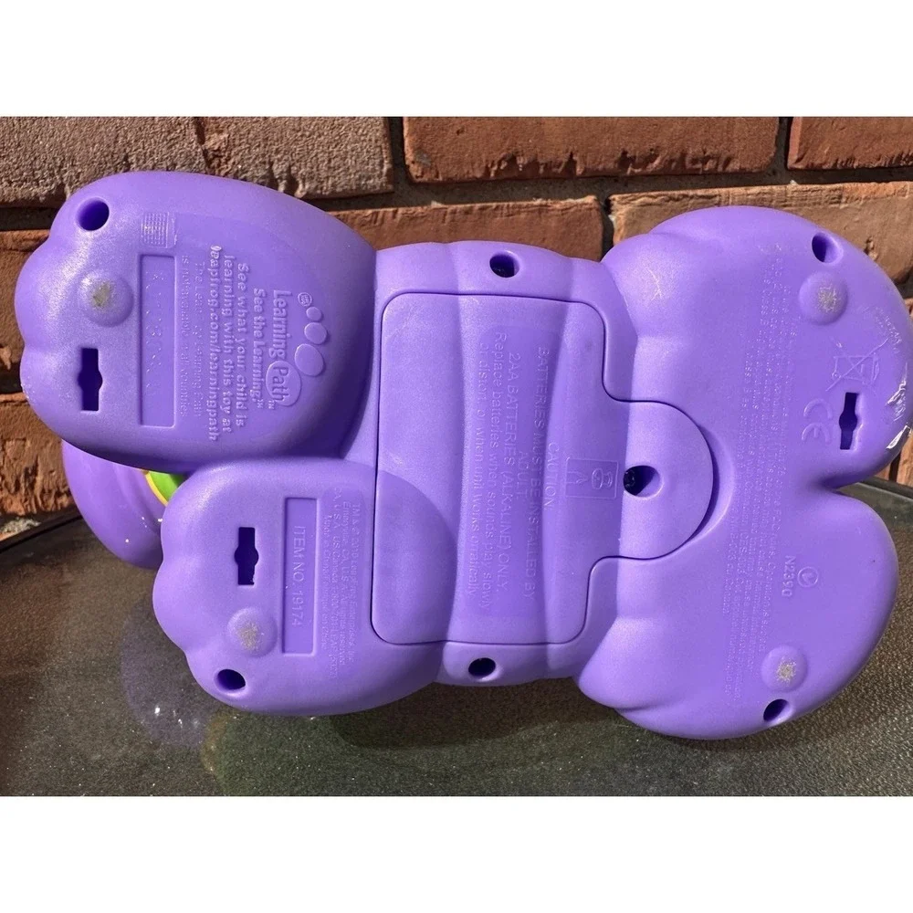 2010 Leap Frog Lettersaurus Purple Dinosaur Lights Songs Interactive Letters‎